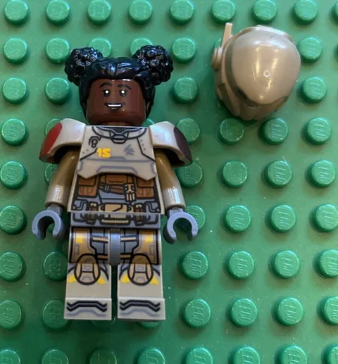 LEGO Disney Lightyear Izzy Hawthorne Minifigure From 76830 - dis071