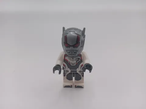 LEGO Ant-Man (Scott Lang) - White Jumpsuit AVENGERS ENDGAME SUPER HERO MINIFIG