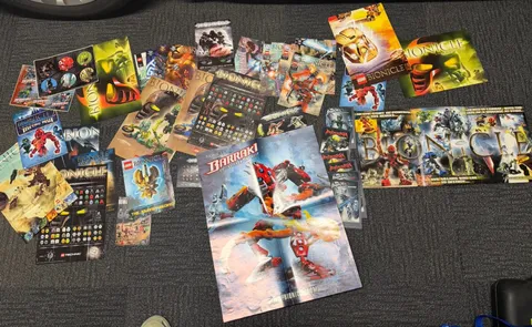 LEGO BIONICLE Illustrated English Booklet/Catalogue Lot DC Comics & Posters