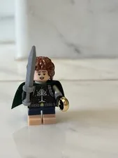 LEGO The Lord of the Rings Frodo Baggins Minifigure w/ Cape Sword & Ring