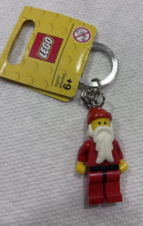 NEW Lego Classic SANTA CLAUS Key Chain 850150 Keychain YELLOW TAG