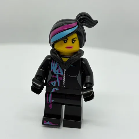 LEGO Wyldstyle Minifigure The LEGO Movie 2 Black Outfit Ponytail Hair