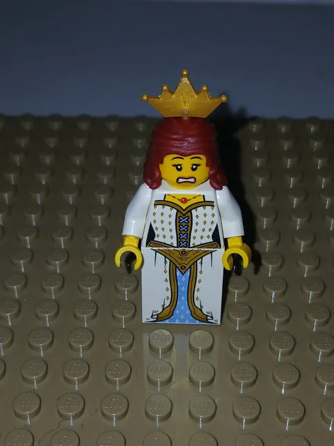 LEGO Castle Queen Minifigure White Dress Gold Crown Reddish Brown Hair