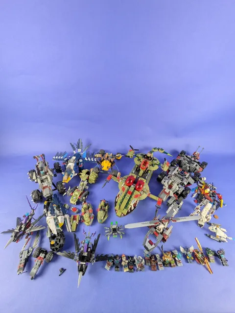 LEGO LEGENDS OF CHIMA Bundle Deal More Than 10 Sets Pre-Owned
