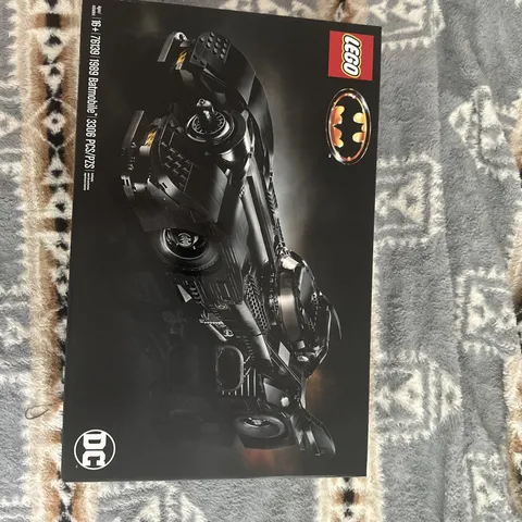  Lego 76139 DC 1989 Batmobile 3306 Pieces SEALED RETIRED