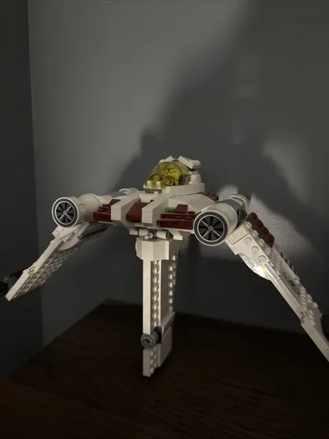 LEGO Star Wars: The Clone Wars V-19 Torrent Starfighter Building Set Toy Gift