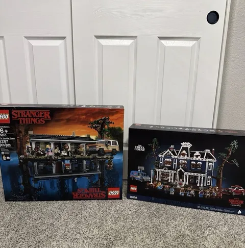 LEGO Stranger Things