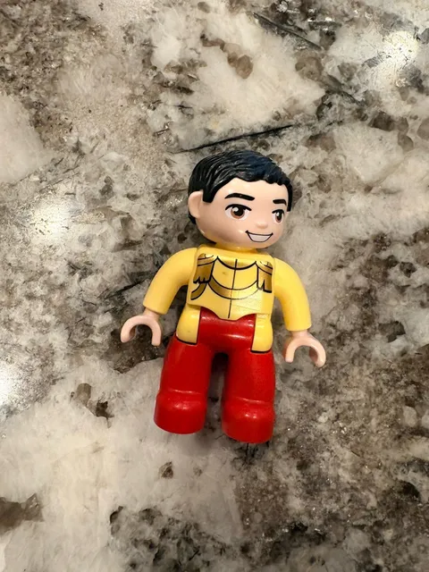 Lego Duplo Disney Figure Prince Charming yellow/red VG Shape