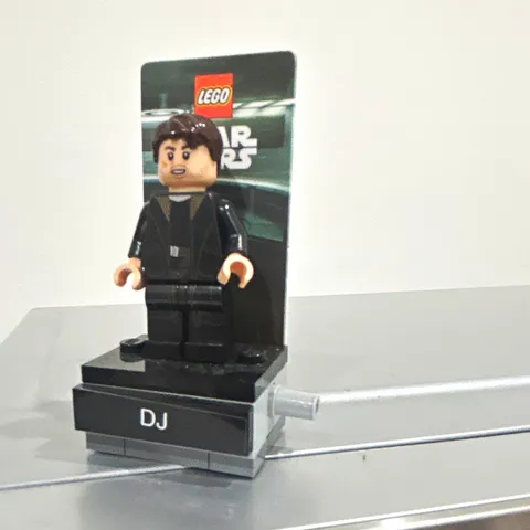 LEGO Star Wars DJ Minifigure + Stand Display Base 6+ Plastic Figure