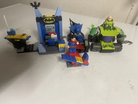 LEGO Set 10724 Juniors:  Batman & Superman vs. Lex Luther - 100% Complete W/ Box