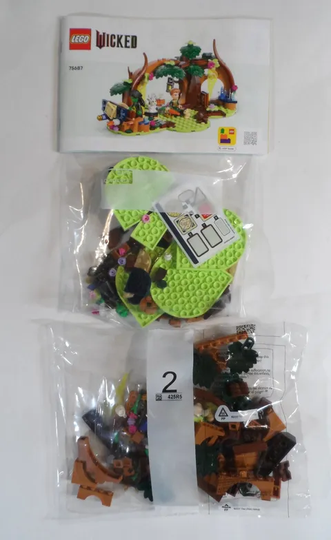 LEGO Wicked Elphaba's Retreat - INCLUDES ALL MINIFIGURES - READ