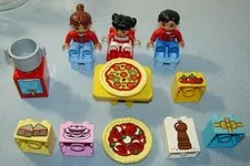 Lego DUPLO FAMILY w/TABLE & CHAIRS SANDWICH CAKE GIFT PIZZA+ Picture BLOCKS EUC