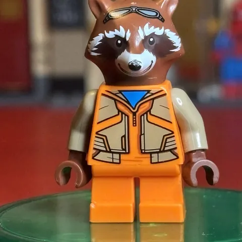 LEGO Super Heroes Rocket Raccoon Orange & Reddish Brown Outfit Minifigure SH0122