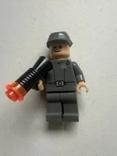 LEGO Star Wars: Ep. 4/5/6 IMPERIAL OFFICER - STANDARD GRIN Minifig sw0154 *NEW*