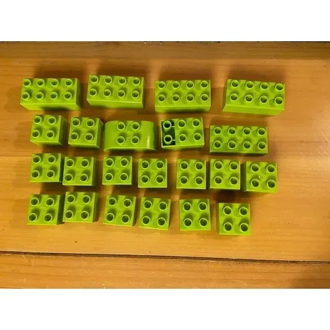 Lego Duplo Lime Green Building Blocks Lot 22 Pieces Bright Green Bricks 2002