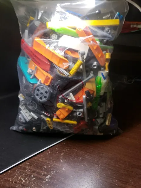 2.5 Pounds Mixed Lego Technic/Bionicle D