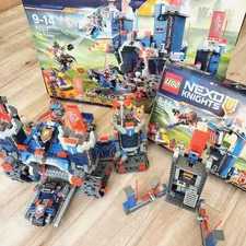 LEGO Nexo Knights Set 70317 The Fortrex 70324 Merlok's Library 2.0 2016 Missing