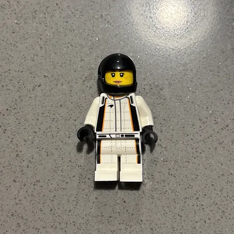 Lego McLaren Solus GT Driver 76918 SPEED CHAMPIONS Minifigure