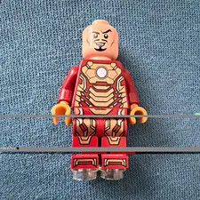 LEGO Marvel Iron Man/Tony Stark Minifigure Helmetless Red/Gold SH0156 LE