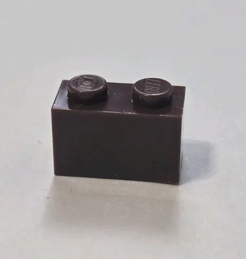 LEGO Parts - Reddish Brown Brick 1 x 2 - No 3004