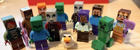 Lego Minecraft Lot Of (11) Minifigures And (1) Animal With Accessories 