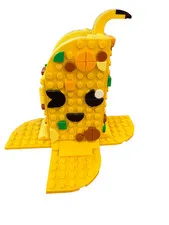 LEGO DOTS: Cute Banana Pen Holder (41948) USED built