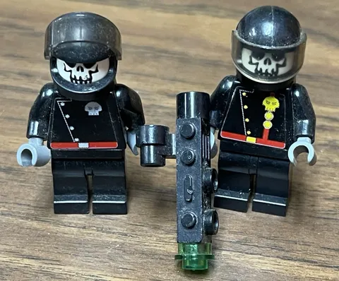 LEGO 10192 Space Skulls Minifigure Lot • Black Space Skull Commander & Minion