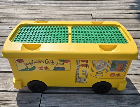 Vtg 1997 LEGOS DUPLO Storage Ride On Bus+DUPLO Blocks (Some Mega Blocks)