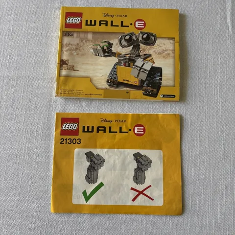 Lego Ideas WALL-E Instruction Manual for Set 21303 (Version 1)