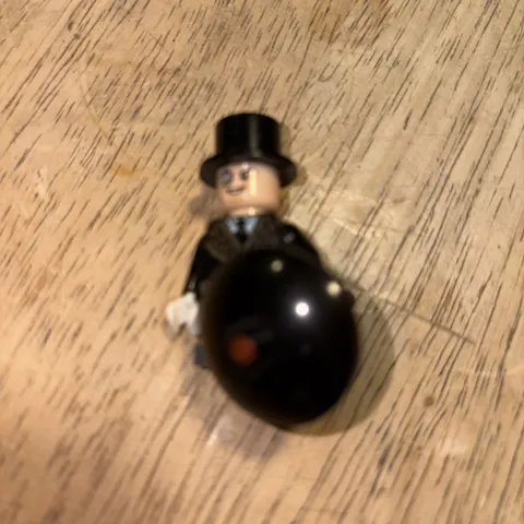 LEGO Batman 2 The Penguin Fur Collar SH096 Minifigure From Set 76010