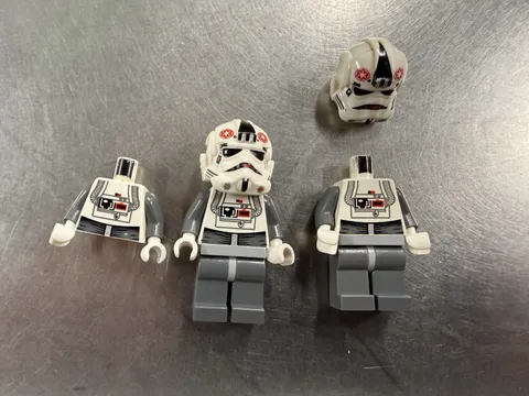 Lego Star Wars Minifigure AT-AT Driver Parts Lot sw0262