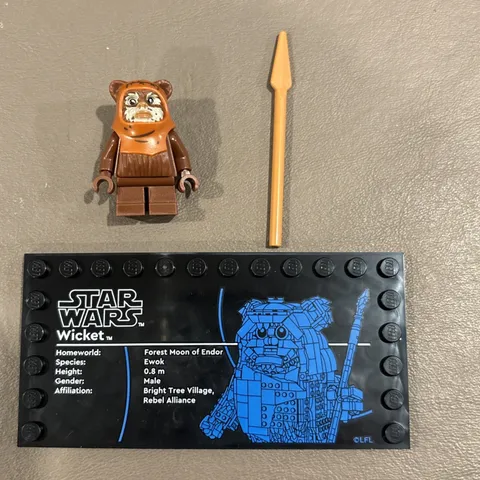 Lego Wicket (Ewok) Minifigure #sw1435 Molded Dark Orange Hood w/ Wrinkles New