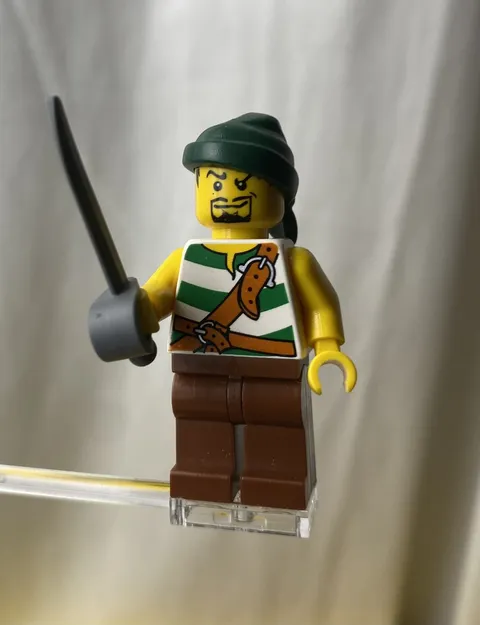 Lego Minifigure pi105 Pirate Green Pirates II Cannon Battle 2009 Goatee 6239