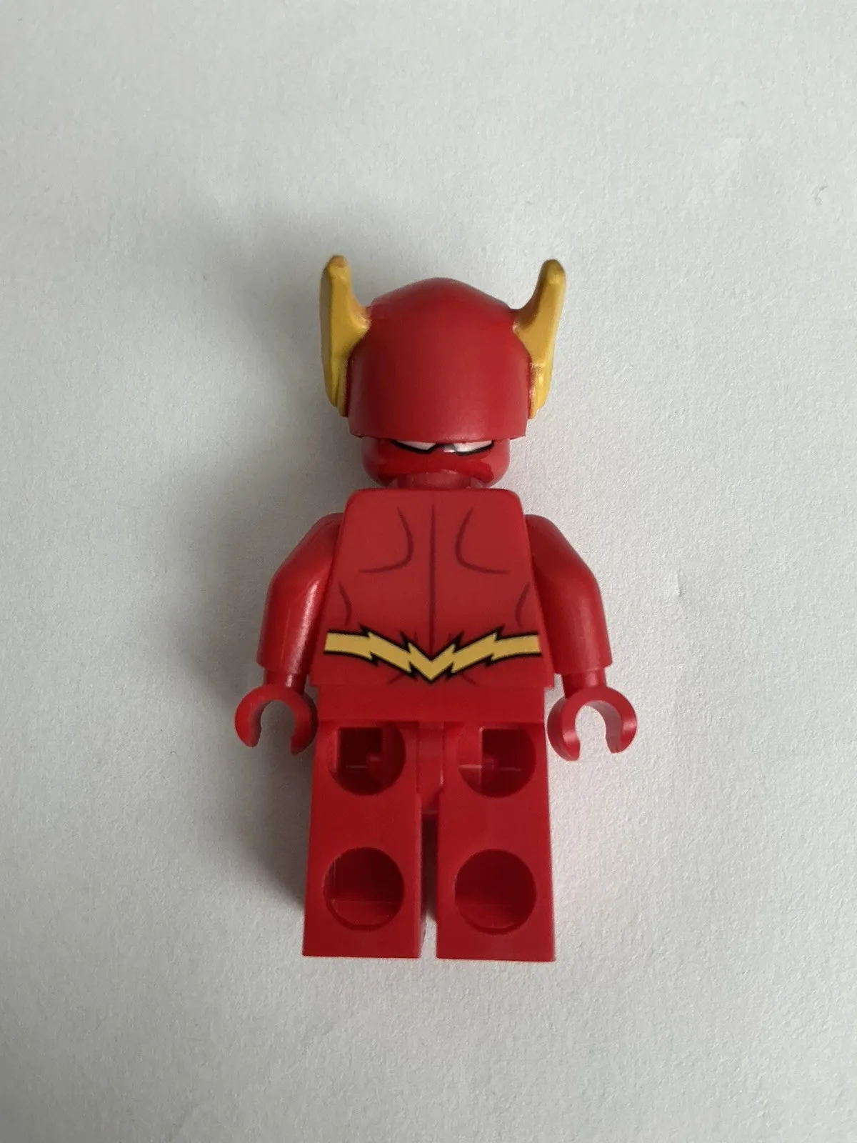 Lego New The Flash Gold Outlines on Chest Minfigure