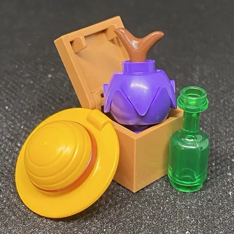 Lego One Piece - Devil Fruit w/ Box, Straw Hat & Bottle