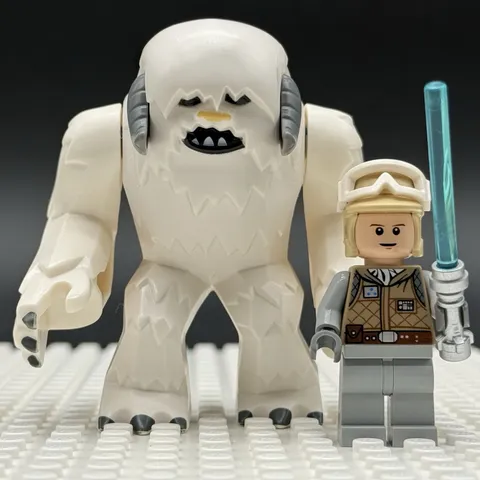 LEGO Star Wars Wampa w/ Horns & Hoth Luke Skywalker Minifigure 8089 Lot