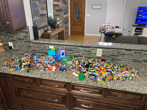 LEGO 17 Pounds 6 Oz Random Parts Pieces Blocks Bulk Lot Mini figures And More!!