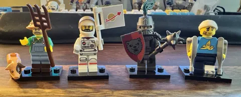 LEGO SERIES 15 Collectible Minifigures 71011 - Complete Set of 16