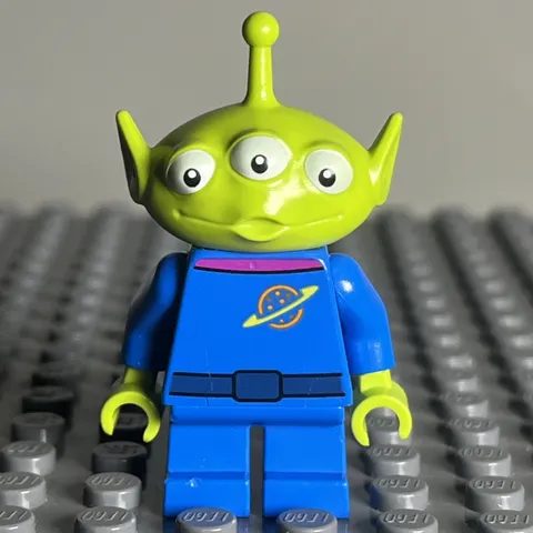 Lego Alien Minifigure toy006 30070 7592 7591 7598 Toy Story Disney CMF Lot 3E