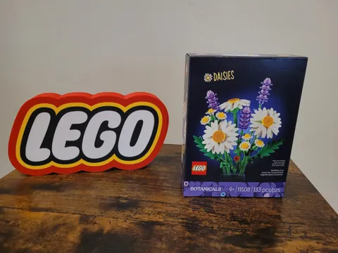 LEGO #11508 BOTANICALS DAISIES NEW SEALED FREE SHIP LOWER 48 STATES 