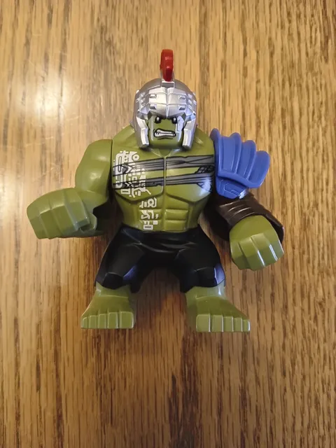 LEGO Hulk Giant Big Fig, Black Pants and Helmet sh0413 76088 Thor Ragnarok
