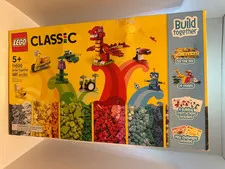 Retired  LEGO Classic 11020 Build Together set, which includes 1,601 pieces.
