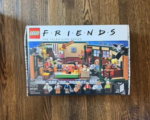 LEGO #21319: Friends Central Perk: Brand New in Sealed Box: RETIRED!