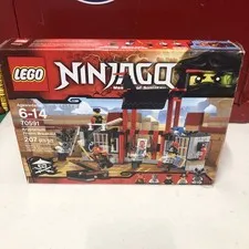 LEGO NINJAGO: Kryptarium Prison Breakout (70591) 99% Complete