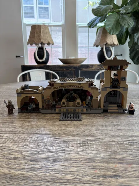 LEGO Star Wars 75326 Boba Fett's Throne Room Complete 732pc 9+ Retired No Box