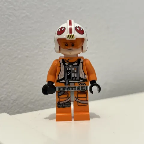 LEGO Star Wars sw0952 Luke Skywalker Pilot Dual Molded Minifigure 75218 Note