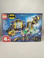 LEGO Super Heroes: The Batcave with Batman Batgirl and the Joker (76272) New