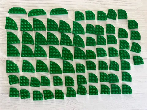 LEGO GREEN LOT 73 PCS 4X4 3X3 BASE PLATE ROUND CORNER VARIETY BUILDING PIECES