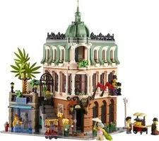 LEGO® Icons 10297 Boutique Hotel (Modular) & 40532 Vintage Taxi (GWP)