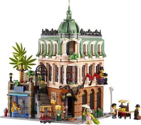 LEGO® Icons 10297 Boutique Hotel (Modular) & 40532 Vintage Taxi (GWP)
